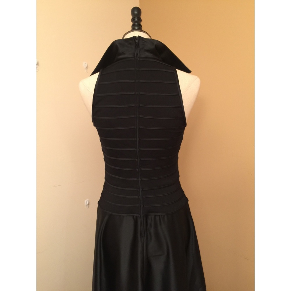 Elegant Tadashi Black Evening Gown - Picture 6 of 8